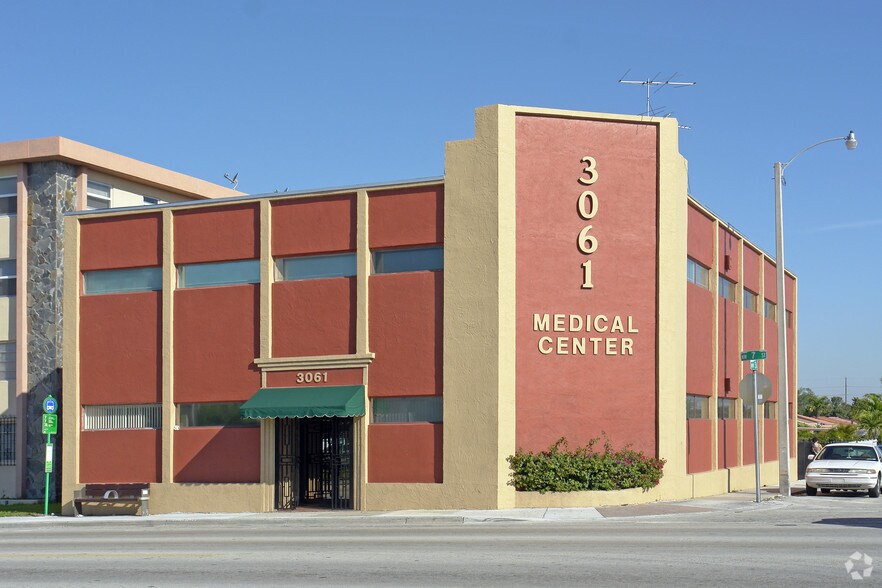 More Photos Of 3061 NW 7th St, Miami Medical For Lease