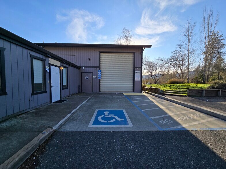 More Photos Of 44650 Highway 101, Laytonville Storefront For Sale