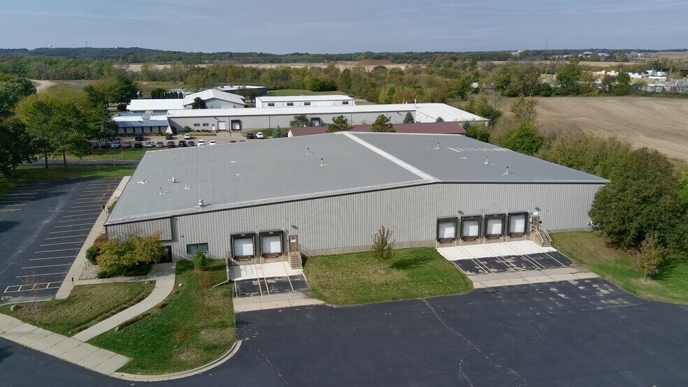 More Photos Of 1205-1227 Barberry Dr, Janesville Manufacturing For Lease