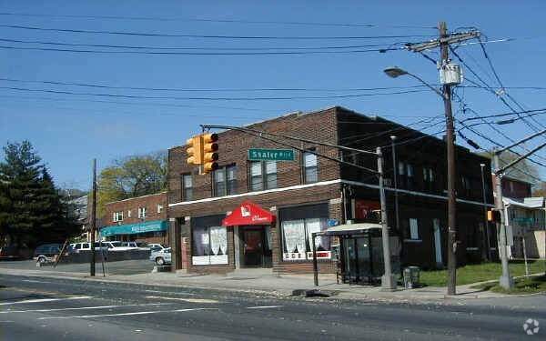 Primary Photo Of 316 Broad Ave, Ridgefield Storefront Retail Residential For Lease
