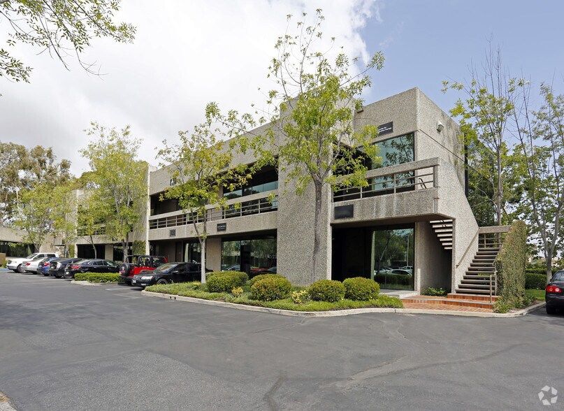 More Photos Of 23121 Verdugo Dr, Laguna Hills Office For Lease