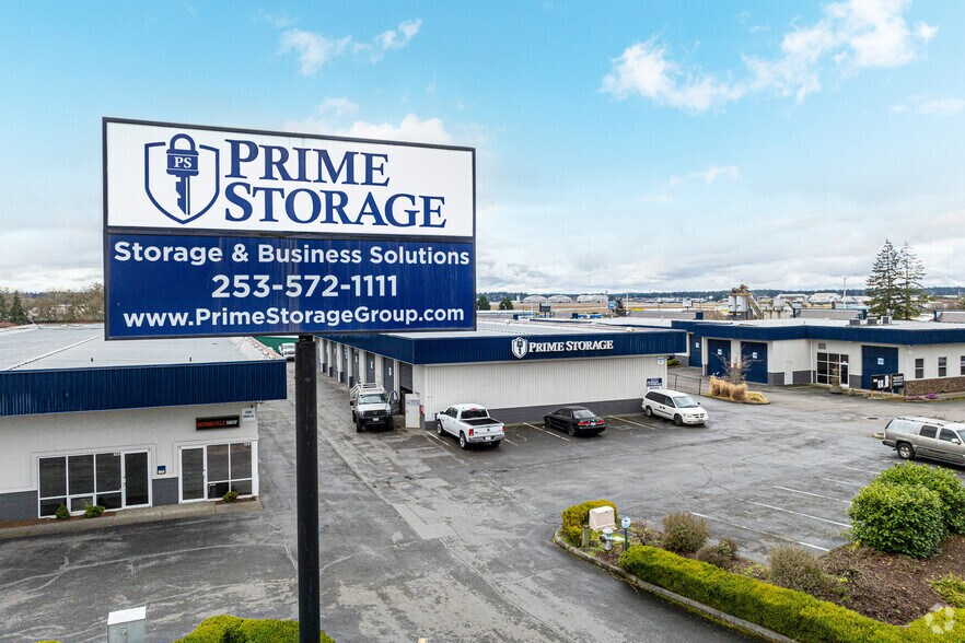 More Photos Of 11105 Steele St S, Tacoma Flex For Lease