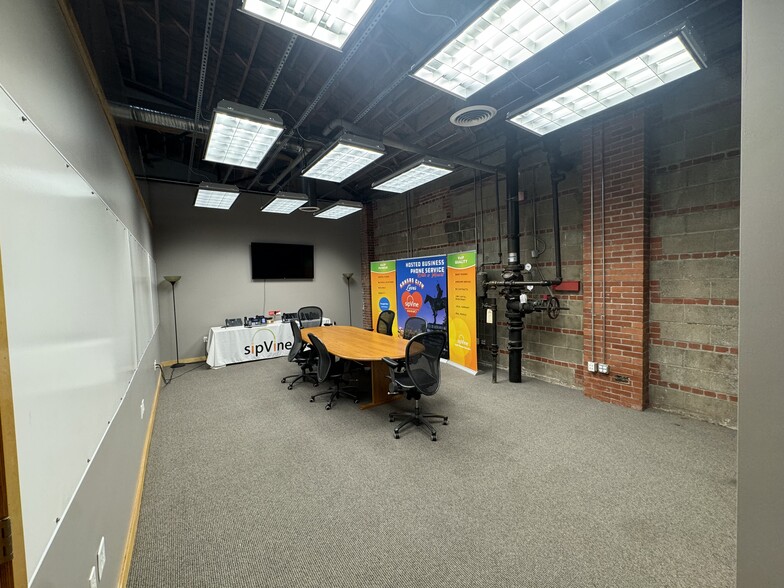 More Photos Of 1321 Burlington St, North Kansas City Coworking Space