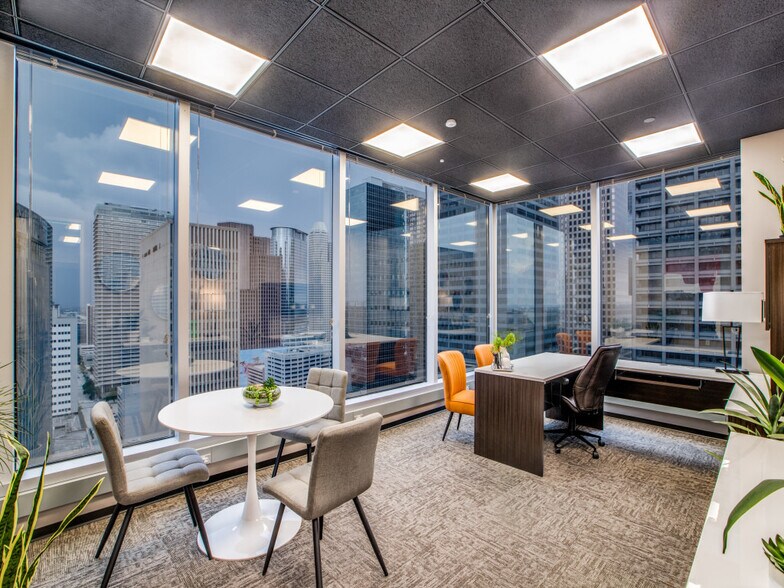 More Photos Of 1000 Main St, Houston Office For Lease