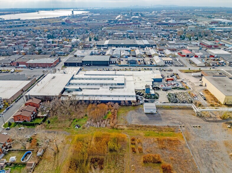 More Photos Of 299-399 Av Marien, Montréal-Est Warehouse For Sale