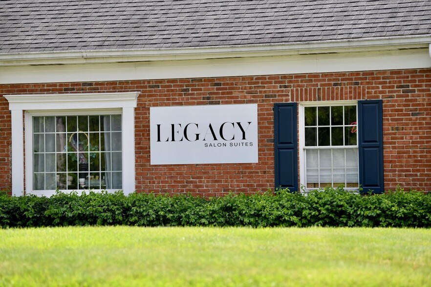 More Photos Of 7577 Alexandria Pike, Alexandria General Retail For Lease