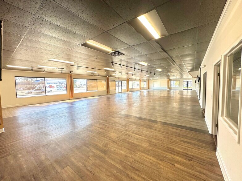 More Photos Of 131 W Duval St, Lake City Storefront Retail Office For Lease