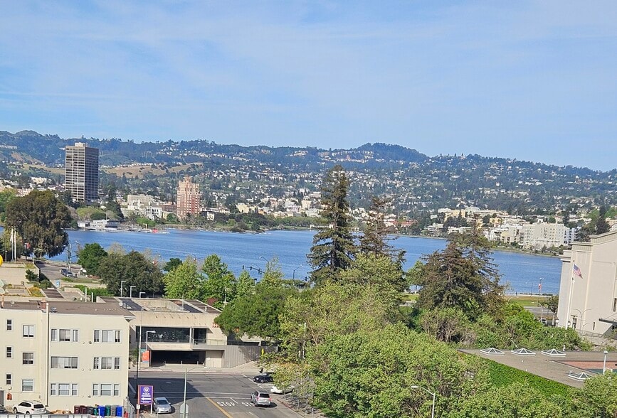 More Photos Of 820 Oak St, Oakland Apartments For Lease