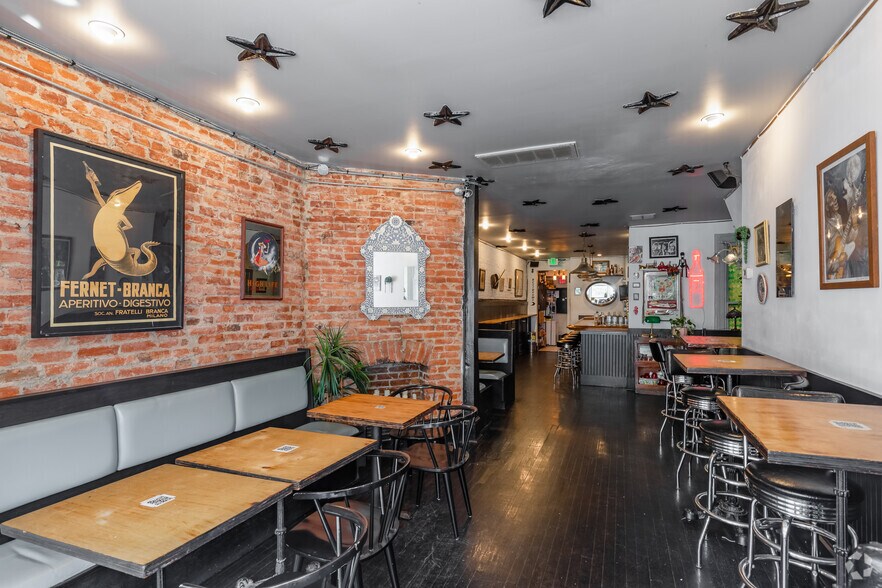 More Photos Of 2337 18th St NW, Washington Storefront Retail Residential For Lease