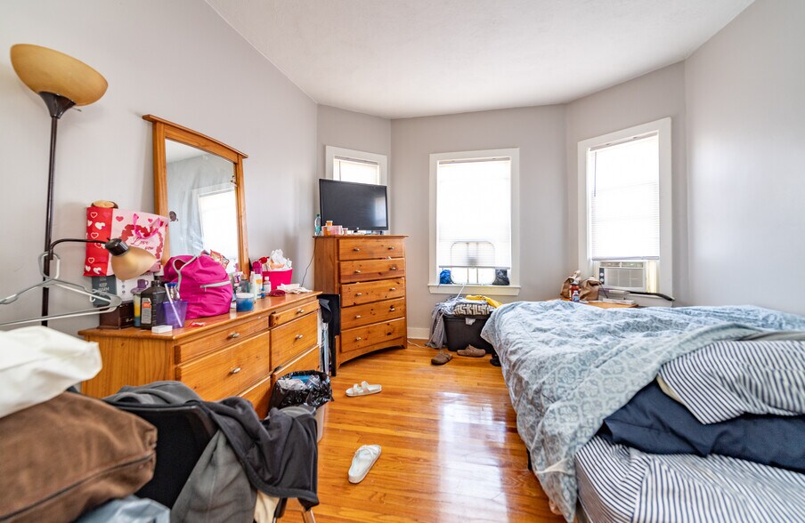 More Photos Of 140 Callender St, Boston Apartments For Sale