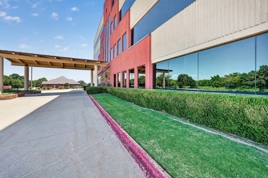 More Photos Of 13321 N Meridian Ave, Oklahoma City Medical For Lease