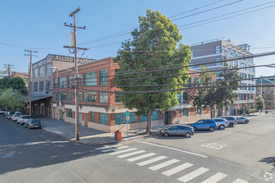 More Photos Of 318 Harrison St, Oakland Loft Creative Space For Lease