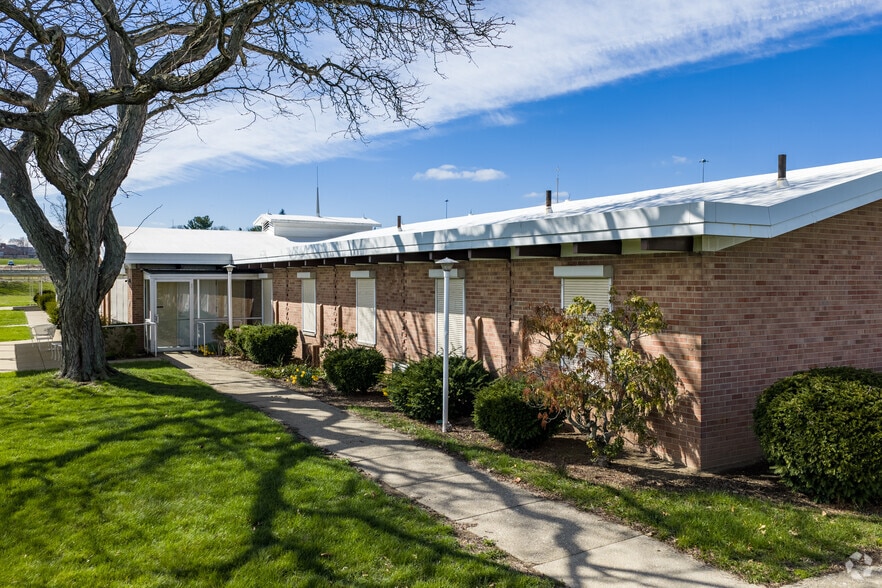 More Photos Of 2812 Harvard Ave NW, Canton Assisted Living For Sale