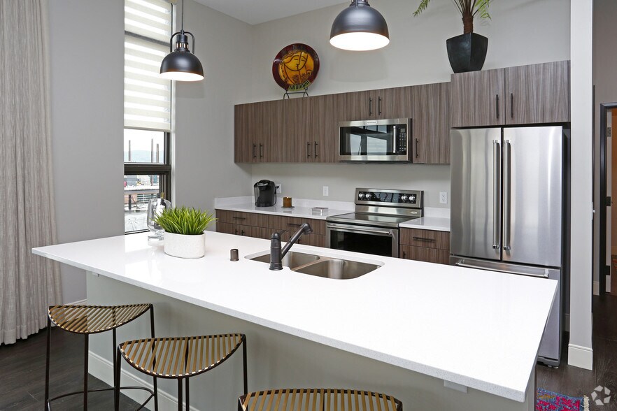 More Photos Of 323 State St, La Crosse Apartments For Sale