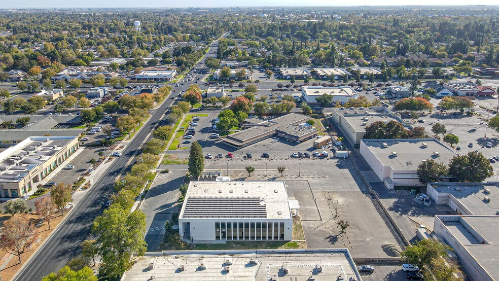 More Photos Of 3185 M St, Merced Medical For Lease