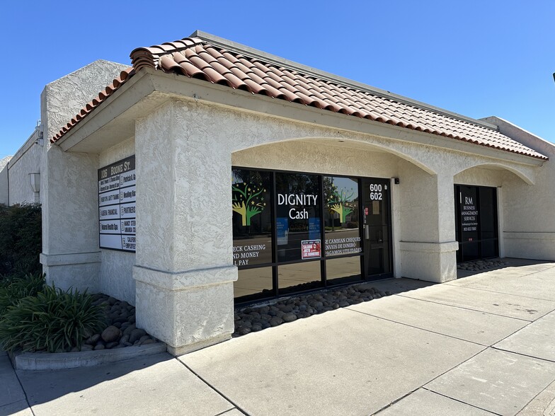 Primary Photo Of 600-612 S Broadway, Santa Maria Office For Lease