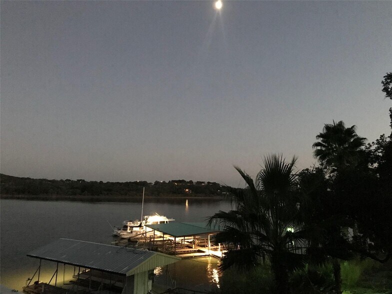 More Photos Of 325 Eagle Rest Ln, Burnet Marina For Sale