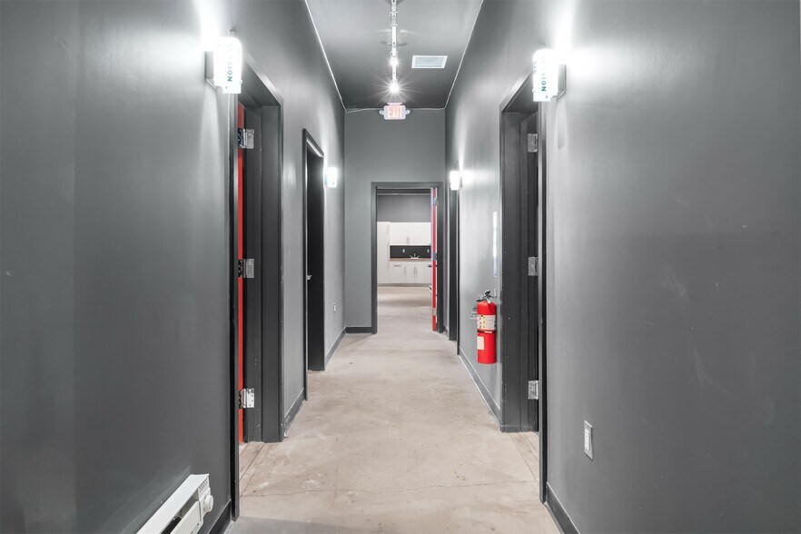 More Photos Of 327 Douglass St, Brooklyn Storefront For Sale