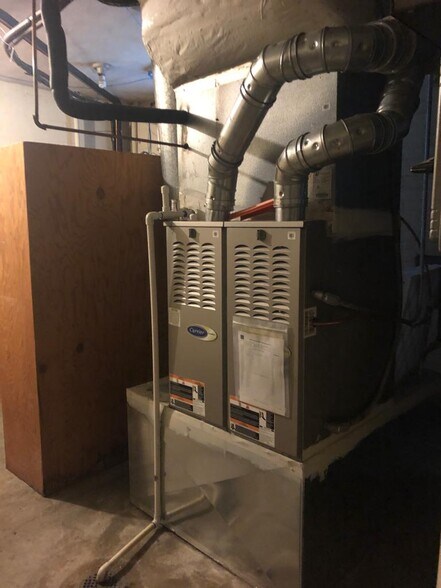 More Photos Of 3507 W Bay St, Savannah Bank For Lease