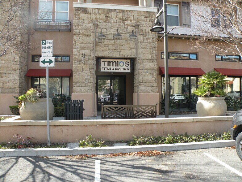 More Photos Of 211 Village Commons Blvd, Camarillo Storefront Retail Residential For Sale