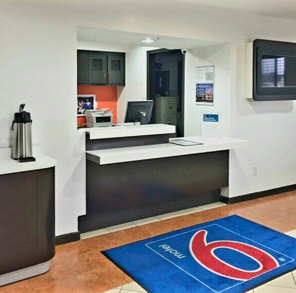 More Photos Of 120 Robert L Edenfield Dr, Kingsland Hotel For Sale