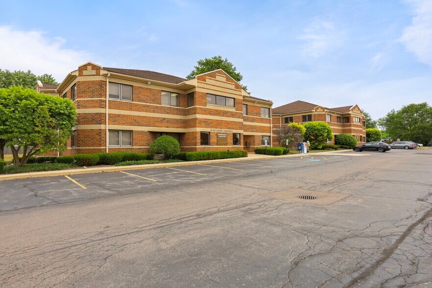 More Photos Of 1N131 County Farm Rd, Winfield Office For Sale