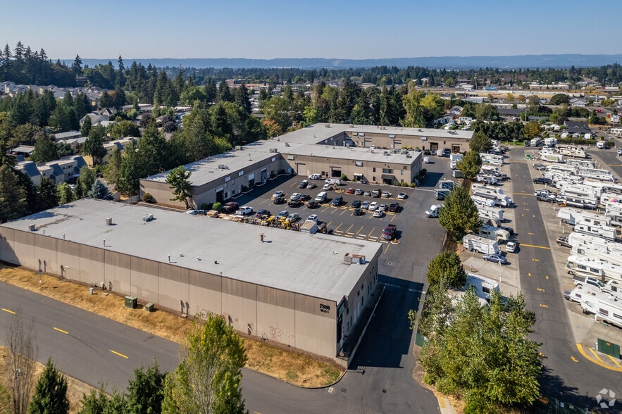 More Photos Of 1321-1417 NE 76th Ave, Vancouver Warehouse For Lease
