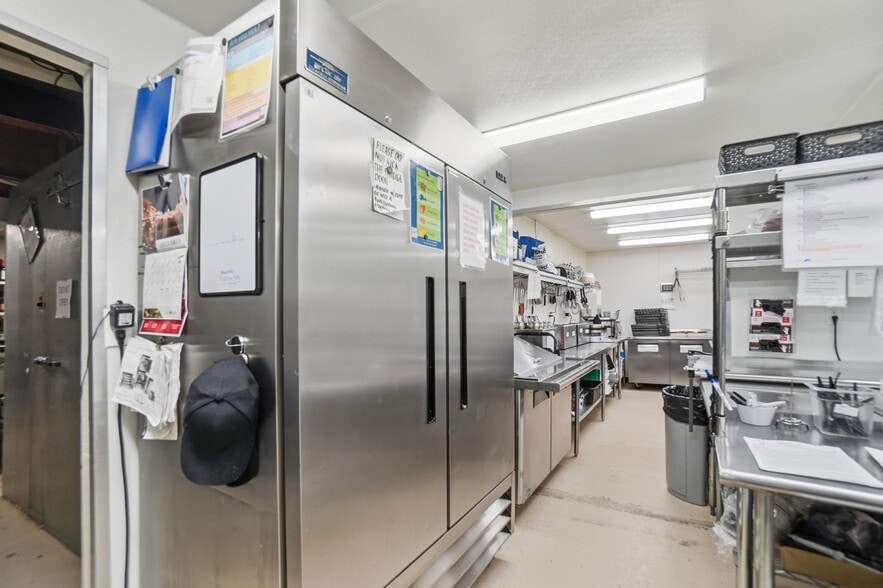 More Photos Of 2330 Bright Rd, Findlay Sports And Entertainment For Sale