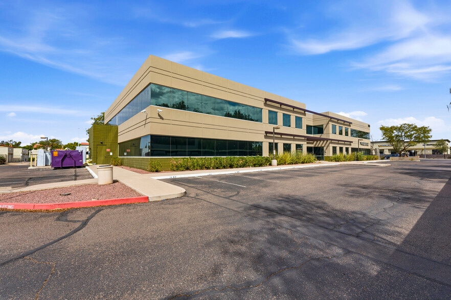 More Photos Of 2051 W Northern Ave, Phoenix Medical For Lease