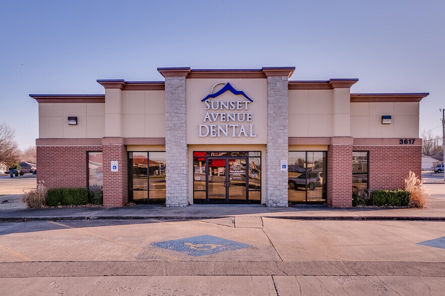 More Photos Of 3617 W Sunset Ave, Springdale Medical For Sale