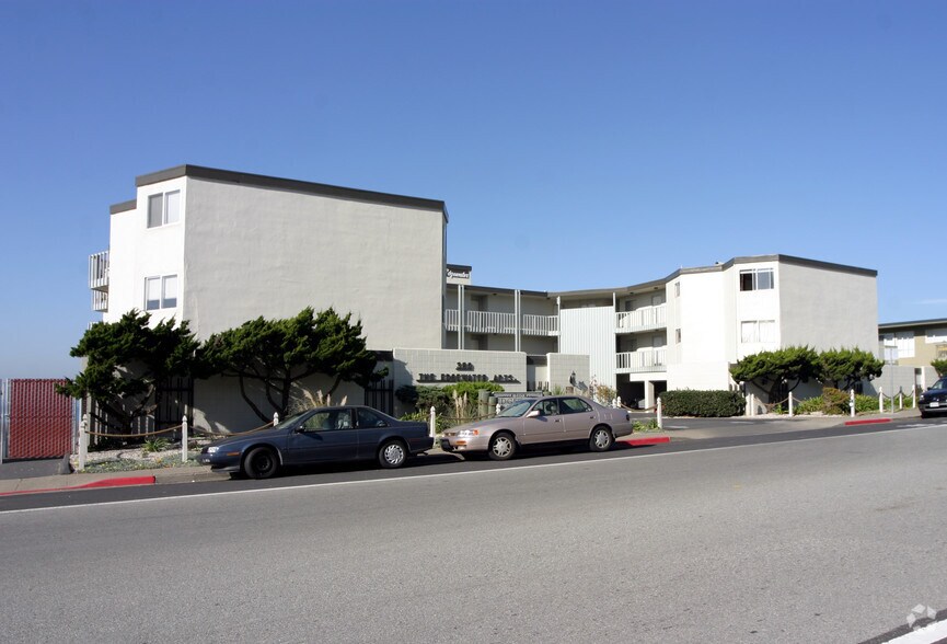 More Photos Of 380 Esplanade Ave, Pacifica Apartments For Sale