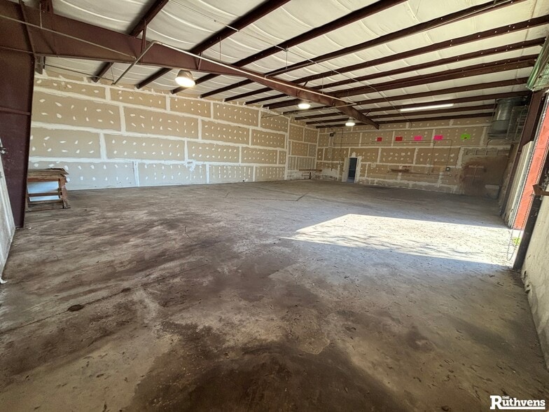 More Photos Of 1503 N Lake Ave, Avon Park Warehouse For Sale