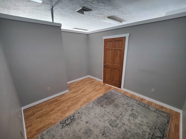 More Photos Of 2331 Route 209, Sciota Office For Lease