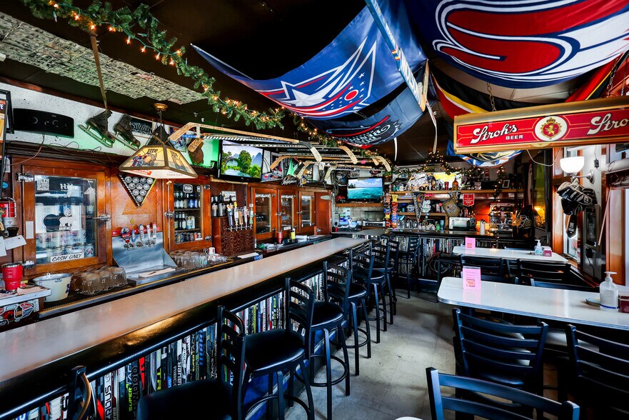 More Photos Of 2926 N Monroe St, Spokane Bar For Sale