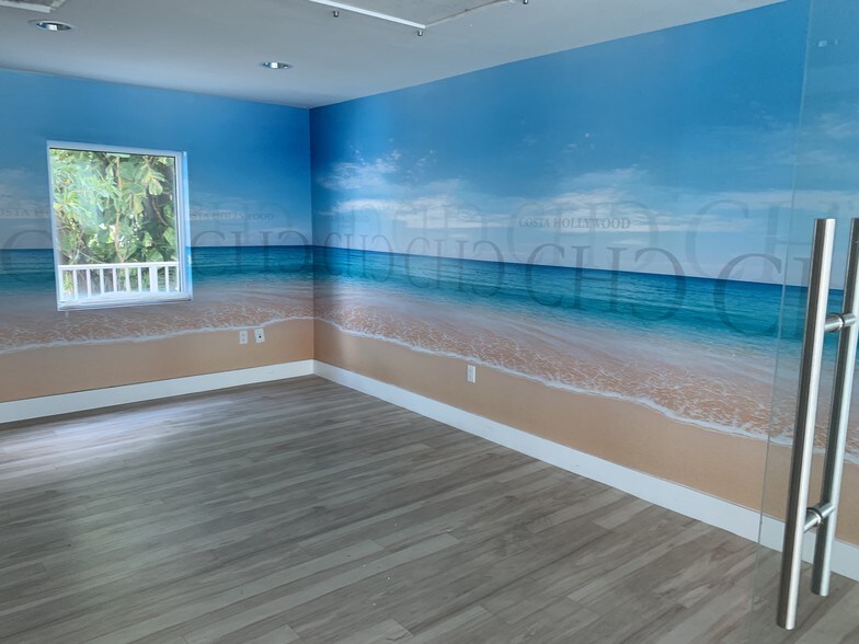 More Photos Of 201 N Ocean Dr, Hollywood Storefront Retail Office For Lease