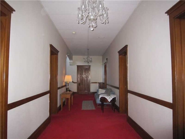 More Photos Of 704 Market St, Mckeesport Specialty For Sale