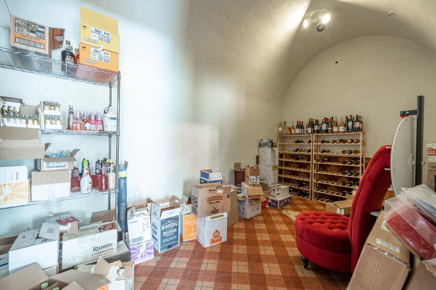 More Photos Of 603 N River St, Hot Springs Hotel For Sale