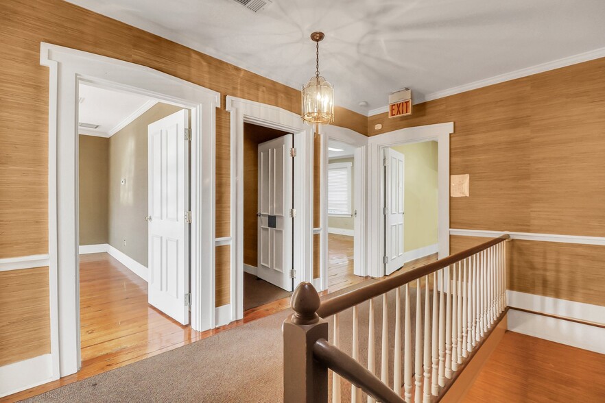 More Photos Of 120-124 W Liberty St, Savannah Office Residential For Sale