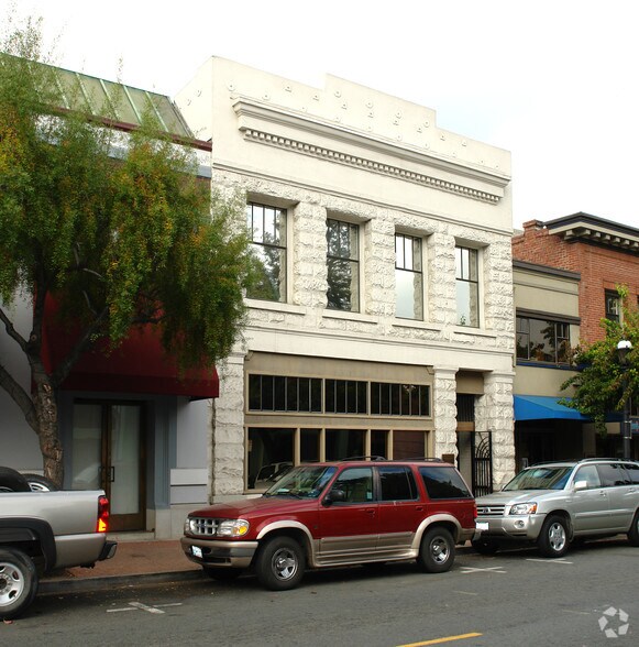 More Photos Of 624 Ferry St, Martinez Office For Lease