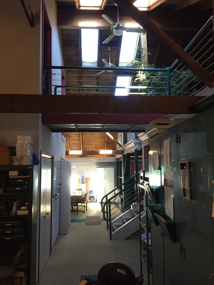 More Photos Of 70 Bridge St, Groton Light Manufacturing For Lease