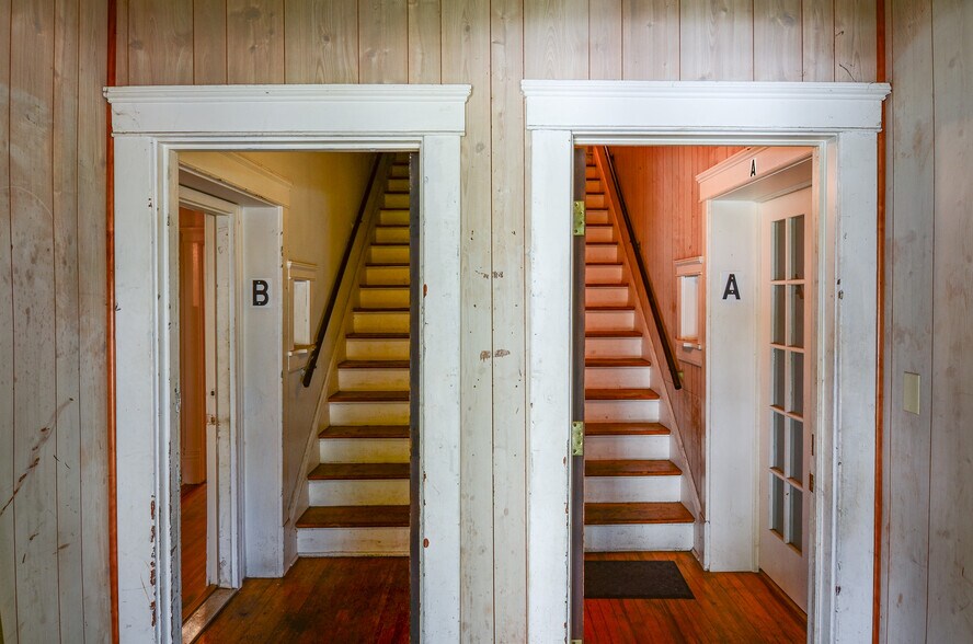 More Photos Of 4 Delaware Ave, Charleston Apartments For Sale