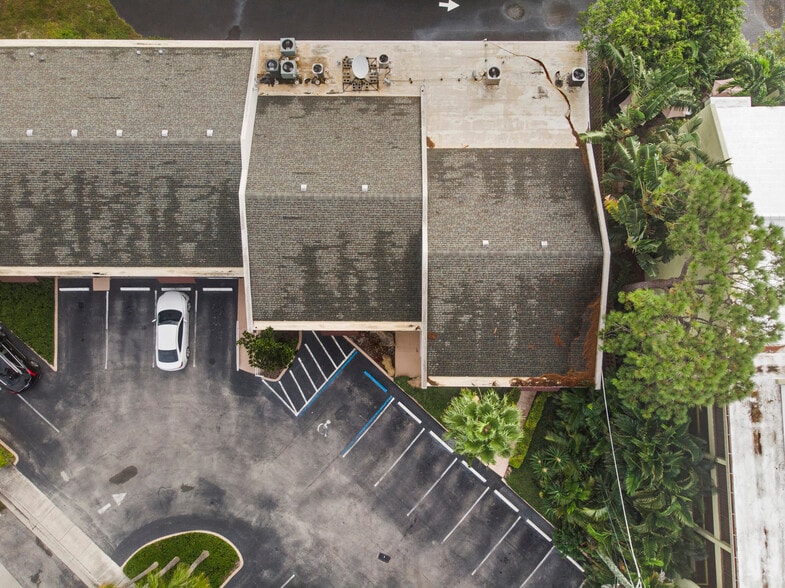 More Photos Of 2500-2550 NE 15th Ave, Wilton Manors Loft Creative Space For Sale