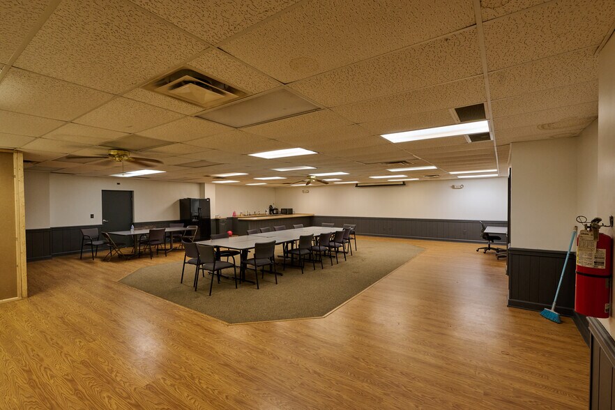 More Photos Of 7464 Sharon Mercer Rd, Mercer General Retail For Sale