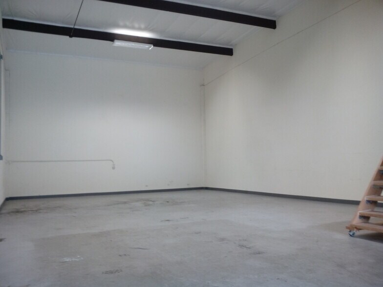 More Photos Of 2297-2317 American Ave, Hayward Warehouse For Sale