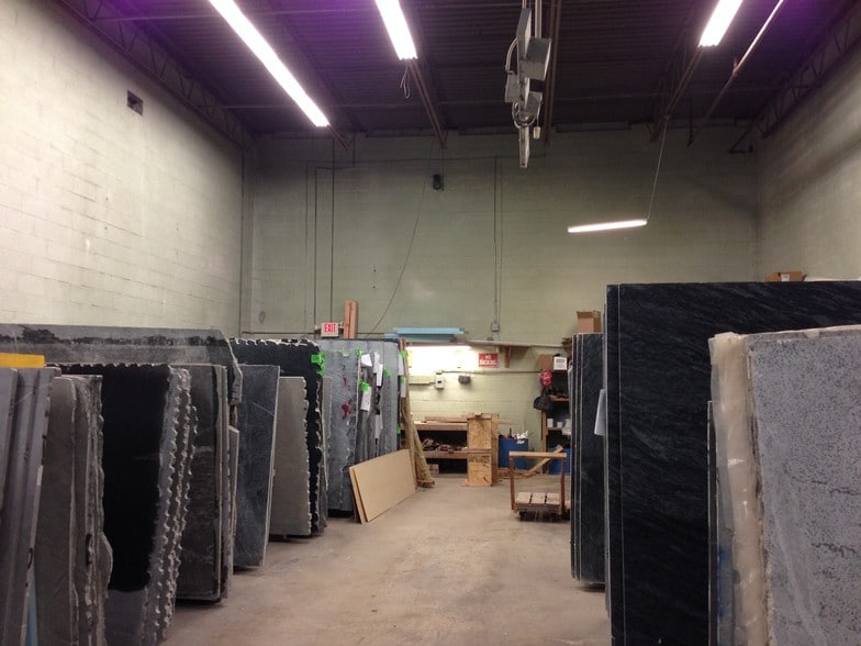 More Photos Of 83-85 Myer St, Hackensack Warehouse For Lease