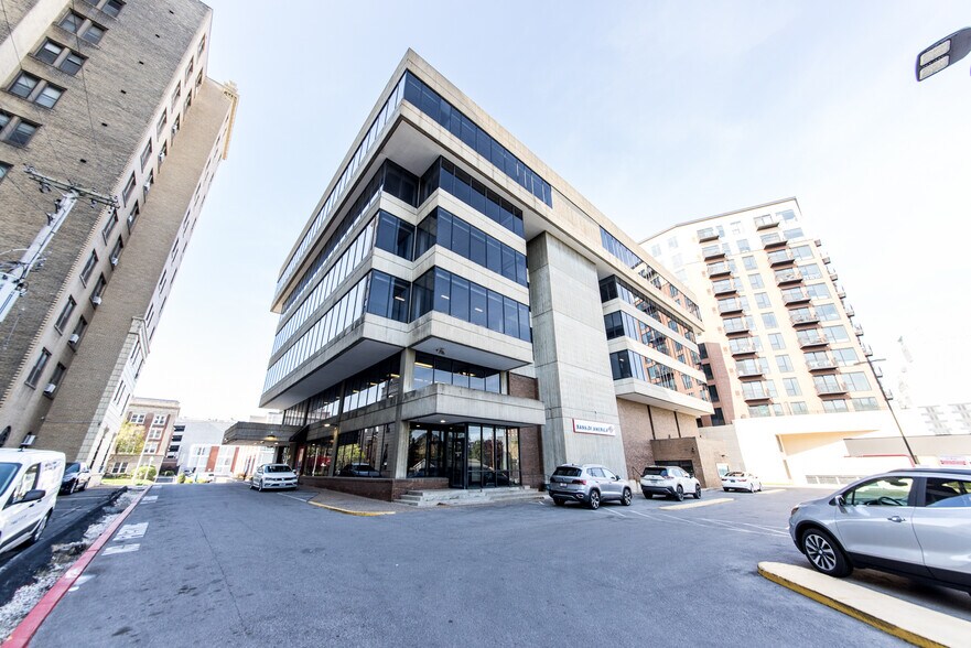 More Photos Of 4625 Lindell Blvd, Saint Louis Office For Sale