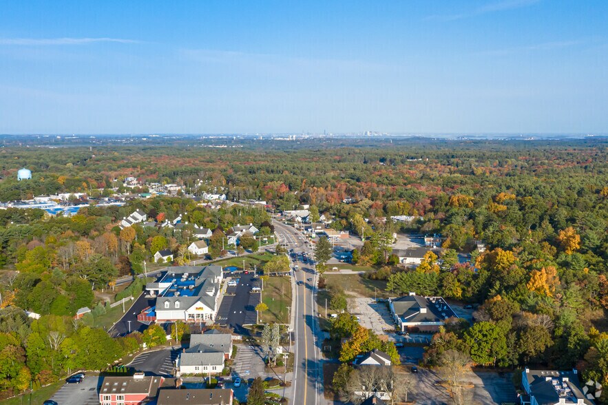 More Photos Of 124 Washington St, Norwell Freestanding For Lease