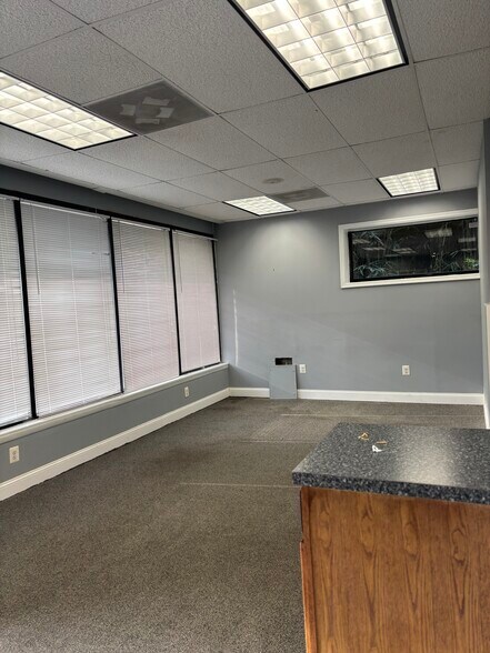 More Photos Of 9309 Belair Rd, Nottingham Office For Lease