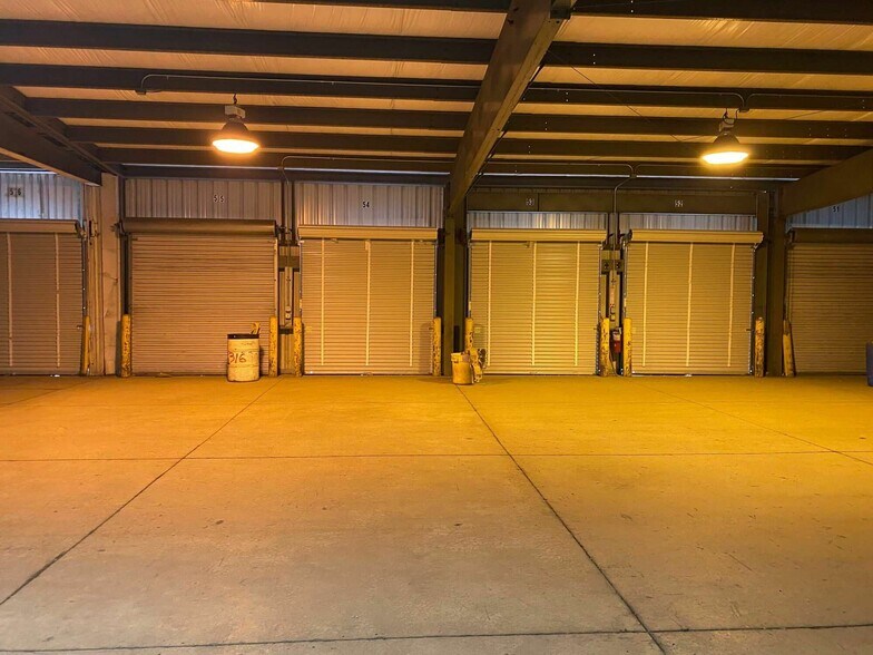 More Photos Of 815 W Sample St, South Bend Truck Terminal For Sale