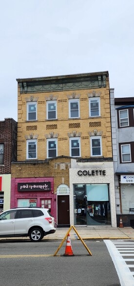 Primary Photo Of 326 Broad Ave, Palisades Park Storefront Retail Residential For Sale